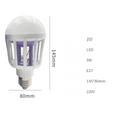 2-v-1 LED lampa proti komárom